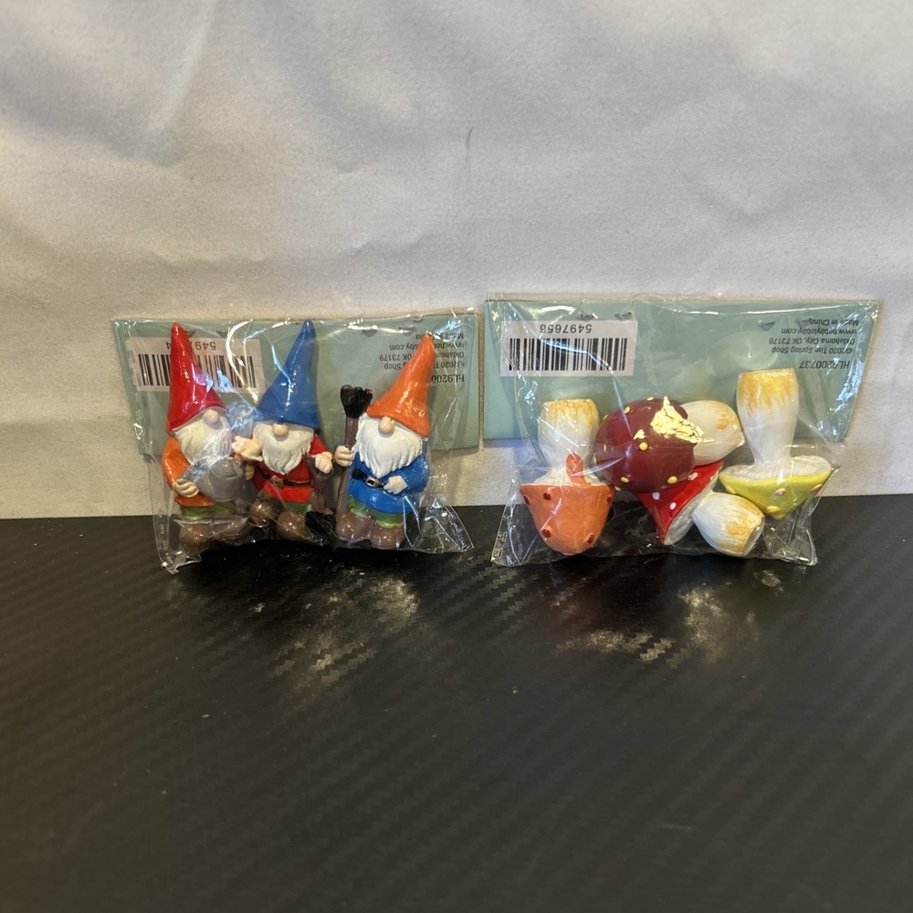 The Spring Shop Mini Mushrooms 4‎ Piece & 3 Piece Mini Gnomes